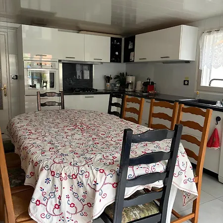 Ferienhaus Maison Familiale Avec Piscine Proche