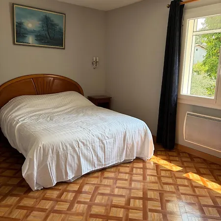 Maison Familiale Avec Piscine Proche *