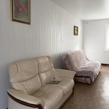 Maison Familiale Avec Piscine Proche
